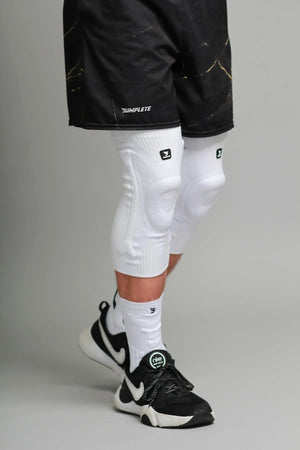 approach_knee_white