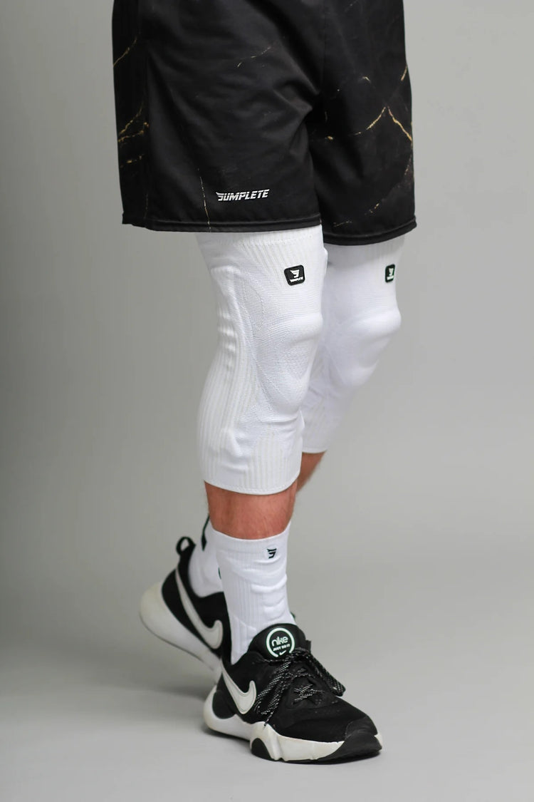 approach_knee_white
