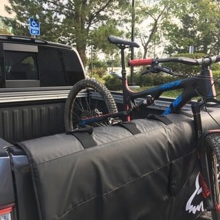 fox_tailgate_cover2