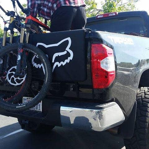 fox_tailgate_cover3