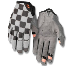 Giro_Glove_DND_check_peach_1