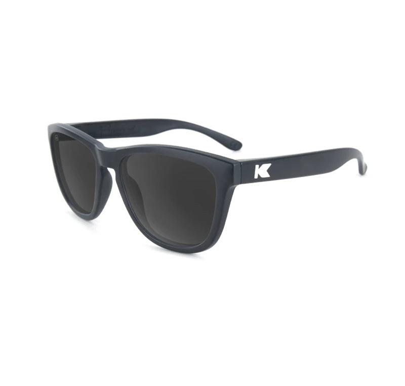 kids_prem_blk-smoke