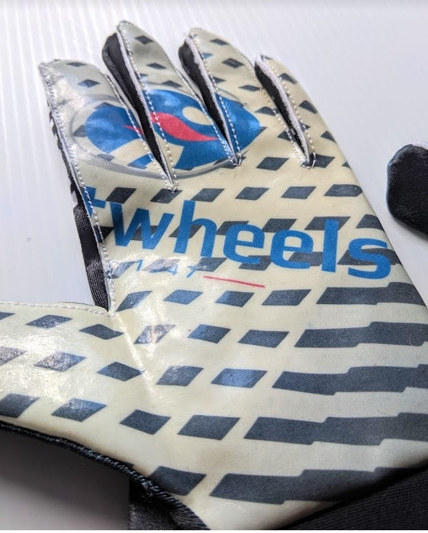 Sportwheels_glove_3